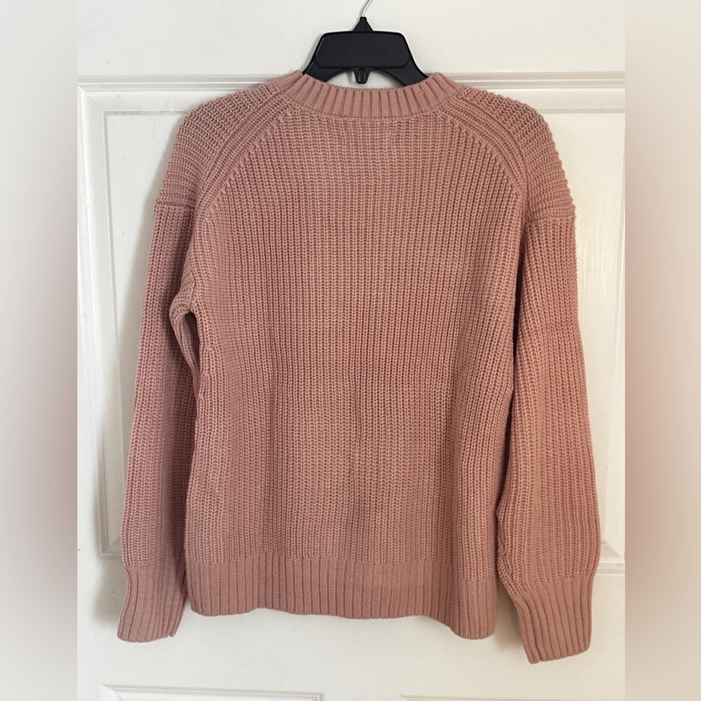 SO Women's Blush Crew Neck Sweater